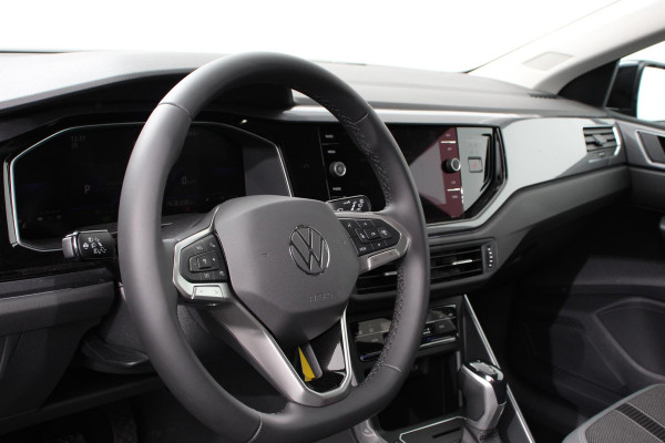Volkswagen Polo 1.0 TSI DSG Style Navigatie Apple Carplay/Android Auto Climate Control Led Lichtmetalen Velgen Extra getint glas