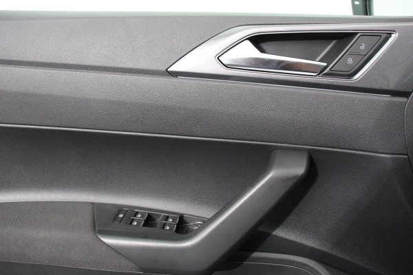 Volkswagen Polo 1.0 TSI DSG Style Navigatie Apple Carplay/Android Auto Climate Control Led Lichtmetalen Velgen Extra getint glas