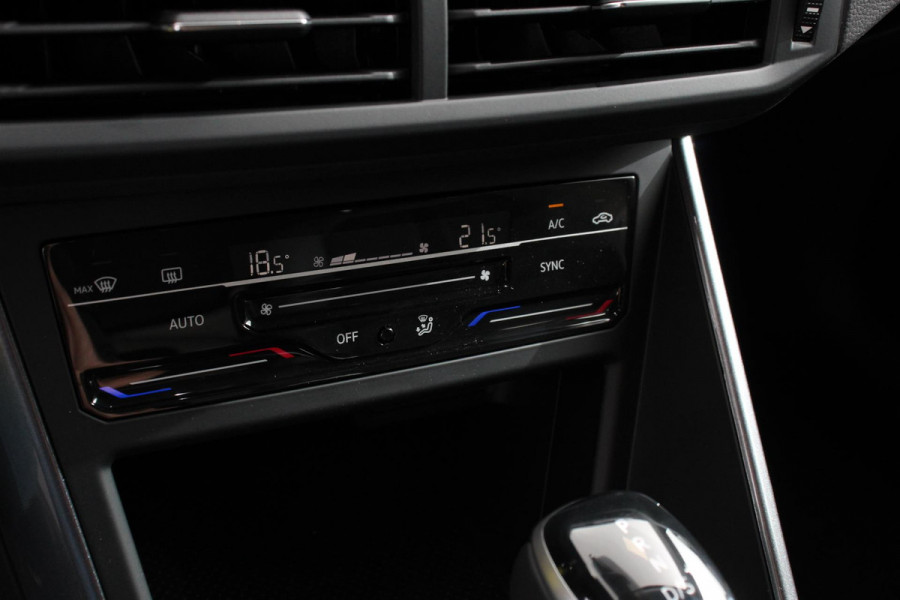 Volkswagen Polo 1.0 TSI DSG Style Navigatie Apple Carplay/Android Auto Climate Control Led Lichtmetalen Velgen Extra getint glas