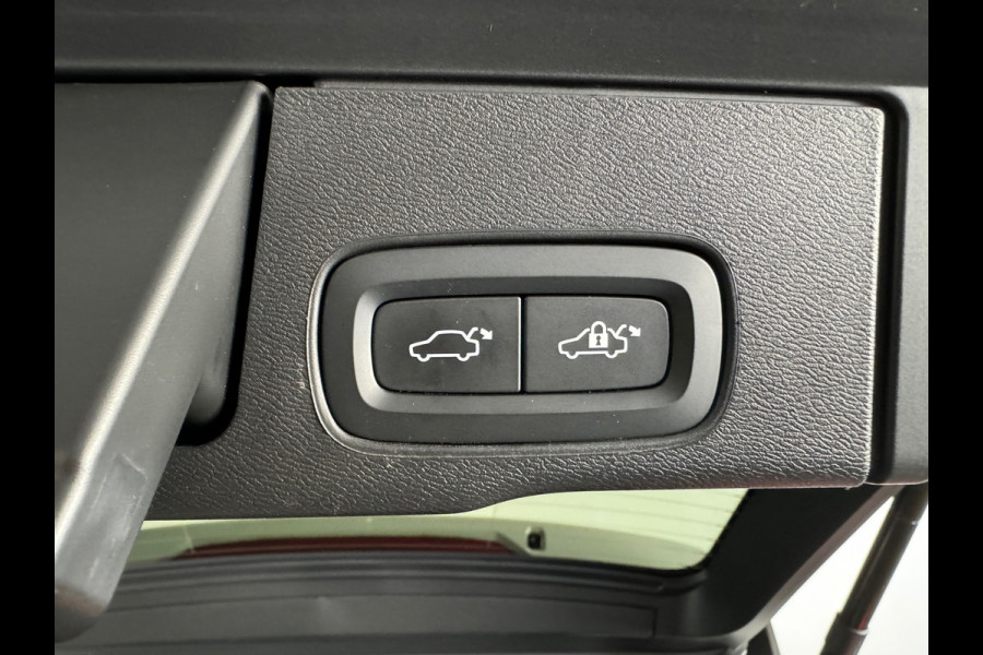 Volvo XC60 2.0 T8 Plug-in hybrid AWD Plus Bright Pano|Memory