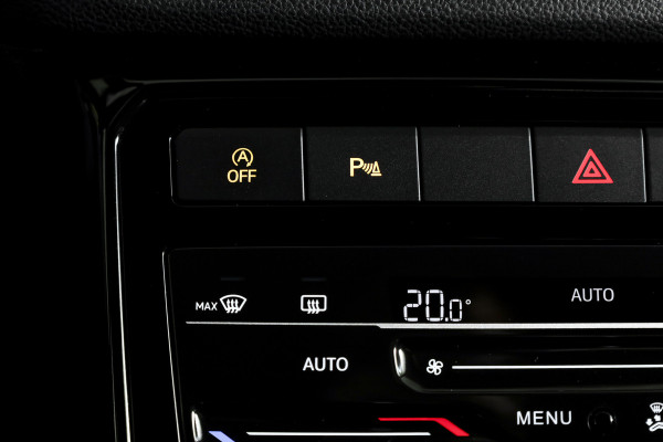 Volkswagen T-Cross 1.0 TSI 115 PK R-Line - Automaat | Dig. Cockpit | Adapt. Cruise | Camera | PDC | App. Connect | ECC | DAB | LM 18" | 2240
