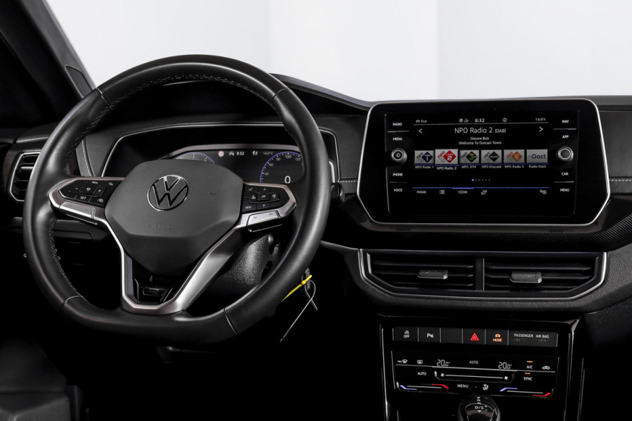 Volkswagen T-Cross 1.0 TSI 115 PK R-Line - Automaat | Dig. Cockpit | Adapt. Cruise | Camera | PDC | App. Connect | ECC | DAB | LM 18" | 2240