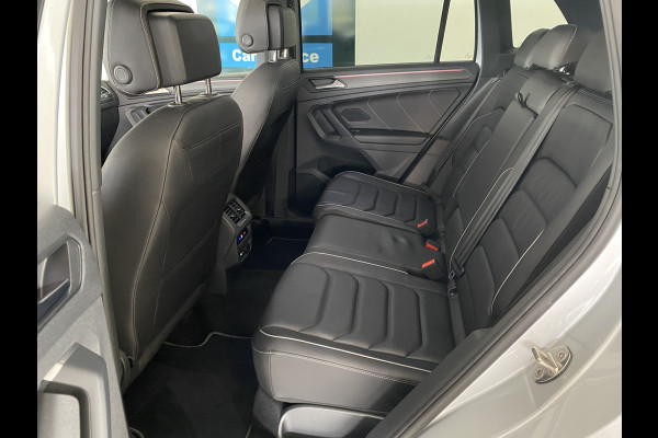 Volkswagen Tiguan 1.4 TSI eHybrid R-Line Business+Black style Panoramadak / /Carplay/ Leer/ Headup