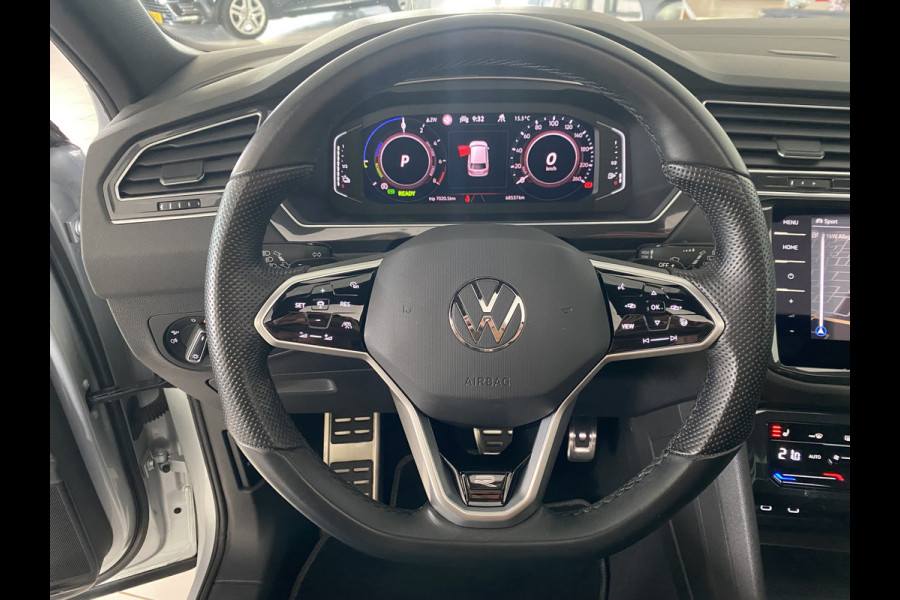 Volkswagen Tiguan 1.4 TSI eHybrid R-Line Business+Black style Panoramadak / /Carplay/ Leer/ Headup