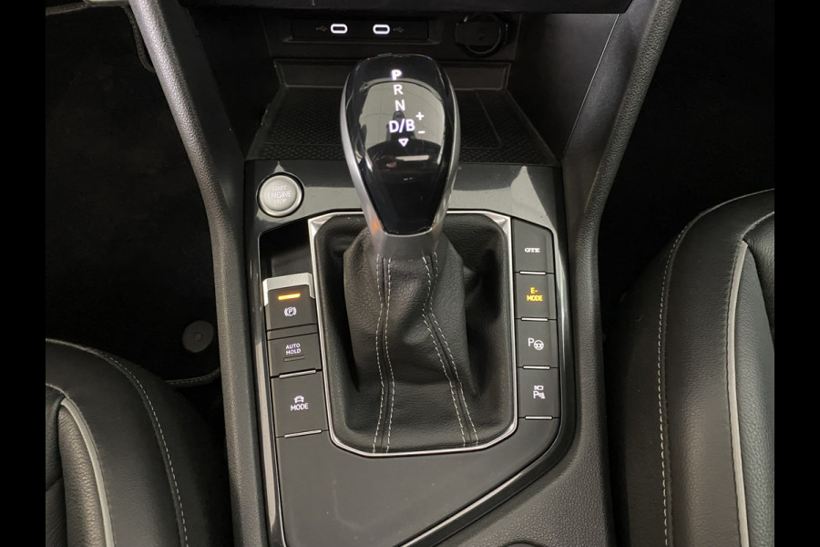 Volkswagen Tiguan 1.4 TSI eHybrid R-Line Business+Black style Panoramadak / /Carplay/ Leer/ Headup
