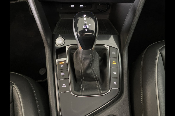 Volkswagen Tiguan 1.4 TSI eHybrid R-Line Business+Black style Panoramadak / /Carplay/ Leer/ Headup