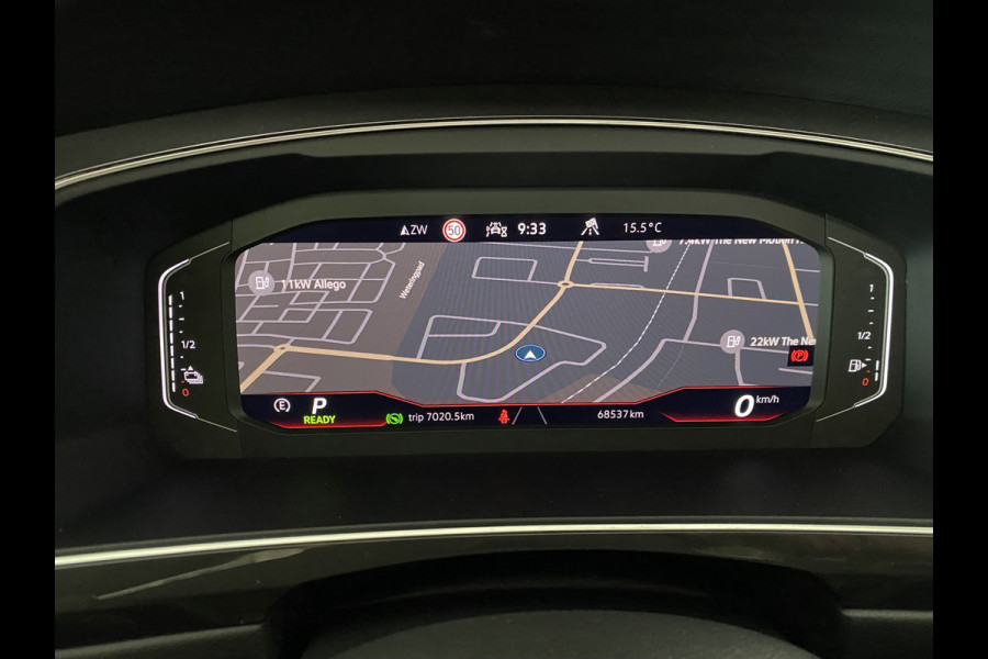 Volkswagen Tiguan 1.4 TSI eHybrid R-Line Business+Black style Panoramadak / /Carplay/ Leer/ Headup