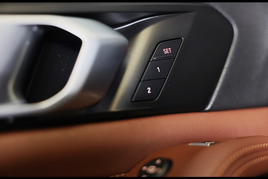 BMW X5 XDrive50e / Head Up / Memory / Cognac Leder / HK / Open Pano / 360 Camera / Dode Hoek / Luchtvering / 22 Inch