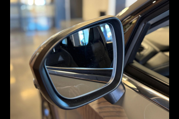 Nissan QASHQAI 1.3 MHEV Premiere Edition / NAP / 360 Camera / Pano/ HUD / Keyless / DAB