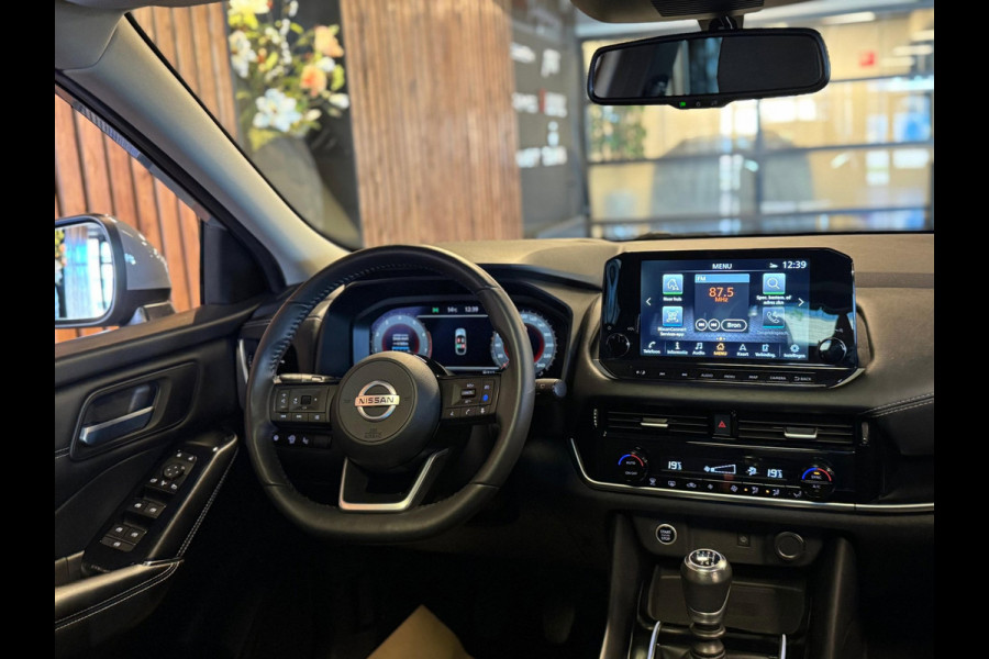Nissan QASHQAI 1.3 MHEV Premiere Edition / NAP / 360 Camera / Pano/ HUD / Keyless / DAB