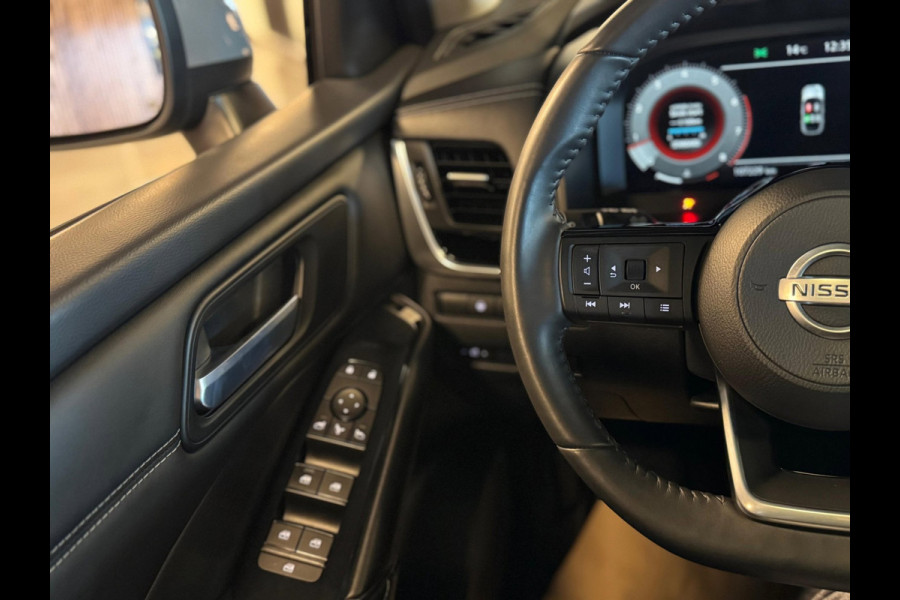 Nissan QASHQAI 1.3 MHEV Premiere Edition / NAP / 360 Camera / Pano/ HUD / Keyless / DAB