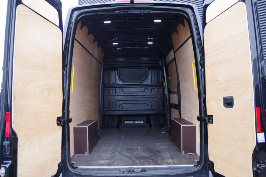 MAN TGE 3.180 35 2.0 L3H3(L2H2) 177PK AUT. 3-ZITS, LED, TREKHAAK, GEV. STOEL, CAMERA, CRUISE, AIRCO, PARKEERSENSOREN, CARPLAY