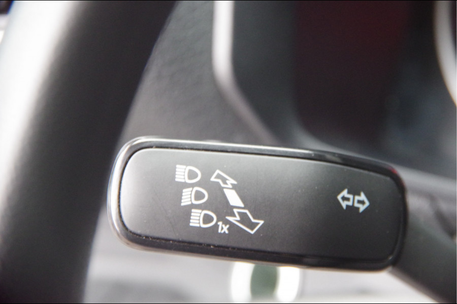 MAN TGE 3.180 35 2.0 L3H3(L2H2) 177PK AUT. 3-ZITS, LED, TREKHAAK, GEV. STOEL, CAMERA, CRUISE, AIRCO, PARKEERSENSOREN, CARPLAY