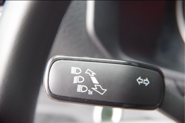 MAN TGE 3.180 35 2.0 L3H3(L2H2) 177PK AUT. 3-ZITS, LED, TREKHAAK, GEV. STOEL, CAMERA, CRUISE, AIRCO, PARKEERSENSOREN, CARPLAY