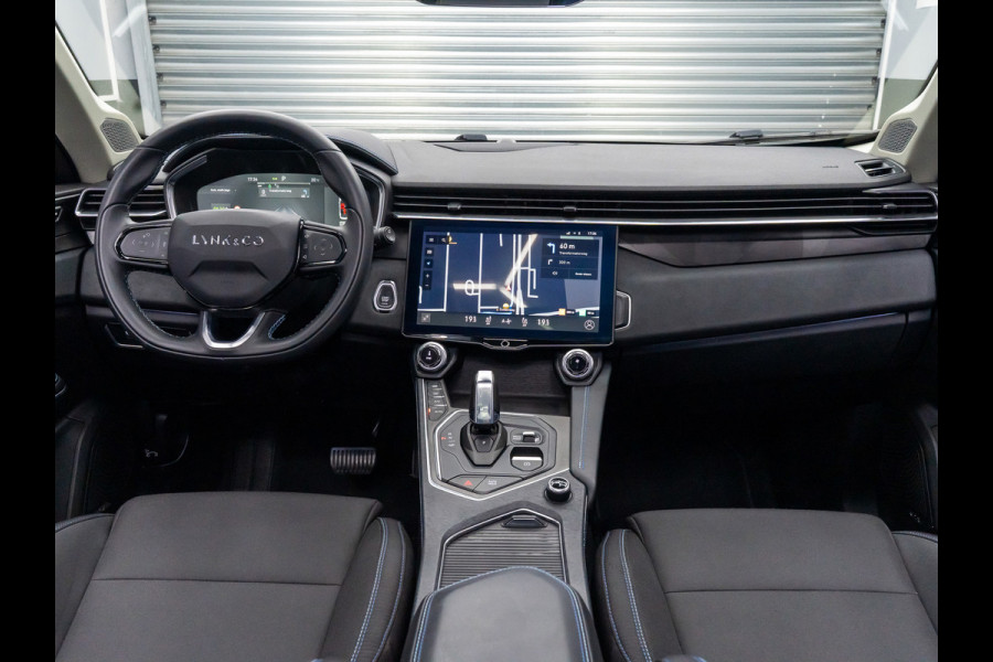 Lynk & Co 01 1.5 Autom, Panodak, Digidash, 360.camera, Carplay, Infinity sound