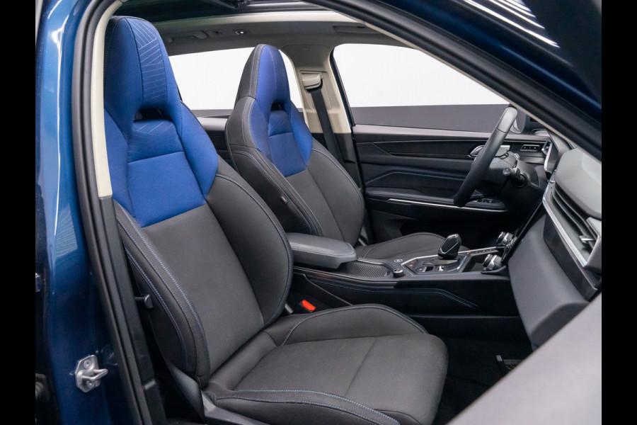Lynk & Co 01 1.5 Autom, Panodak, Digidash, 360.camera, Carplay, Infinity sound