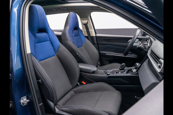 Lynk & Co 01 1.5 Autom, Panodak, Digidash, 360.camera, Carplay, Infinity sound