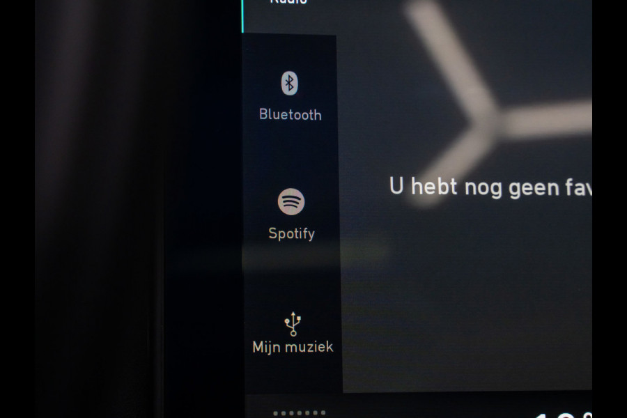 Lynk & Co 01 1.5 Autom, Panodak, Digidash, 360.camera, Carplay, Infinity sound