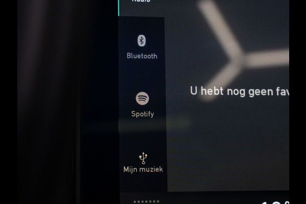Lynk & Co 01 1.5 Autom, Panodak, Digidash, 360.camera, Carplay, Infinity sound
