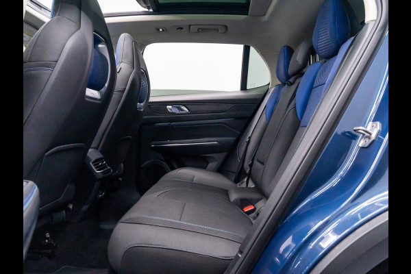 Lynk & Co 01 1.5 Autom, Panodak, Digidash, 360.camera, Carplay, Infinity sound