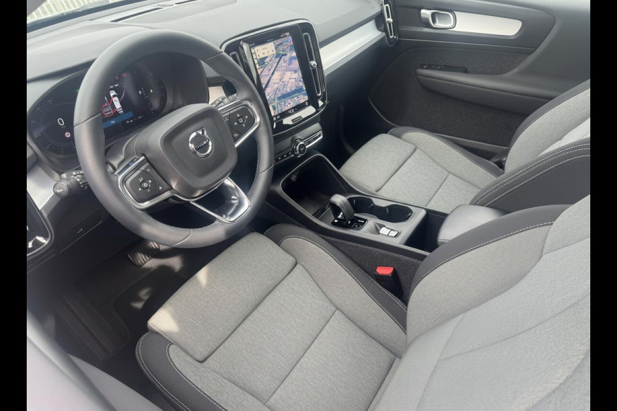 Volvo XC40 2.0 B3 Core | El.achterklep | 19 inch | Adaptive cruise | Prijs is rijklaar