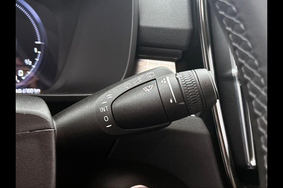 Volvo XC40 1.5 T4 Plug-in hybrid Dark NAVI & CARPLAY | EL-ACHTERKLEP | AD-CRUISE