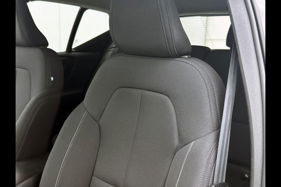 Volvo XC40 1.5 T4 Plug-in hybrid Dark NAVI & CARPLAY | EL-ACHTERKLEP | AD-CRUISE