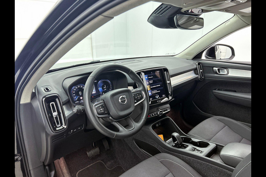 Volvo XC40 1.5 T4 Plug-in hybrid Dark NAVI & CARPLAY | EL-ACHTERKLEP | AD-CRUISE