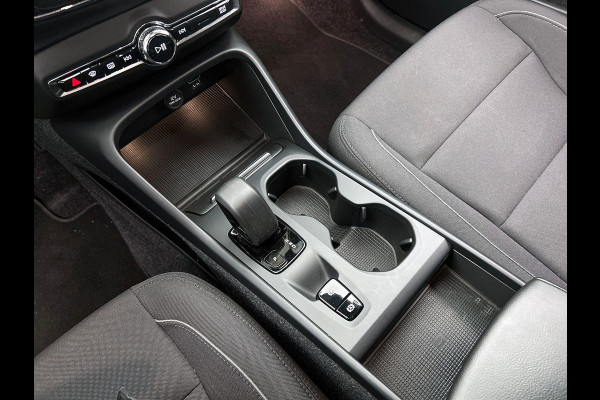 Volvo XC40 1.5 T4 Plug-in hybrid Dark NAVI & CARPLAY | EL-ACHTERKLEP | AD-CRUISE