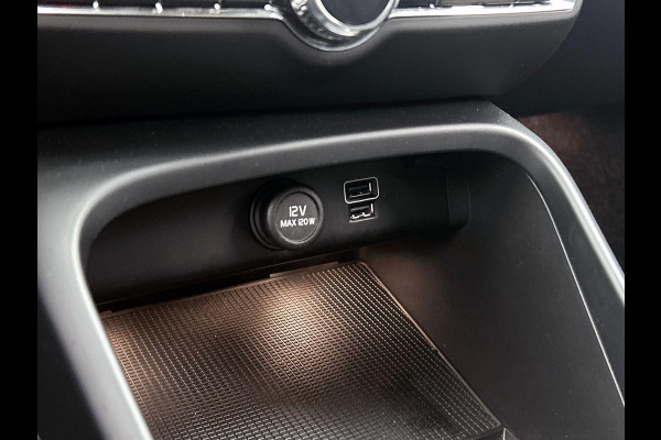 Volvo XC40 1.5 T4 Plug-in hybrid Dark NAVI & CARPLAY | EL-ACHTERKLEP | AD-CRUISE