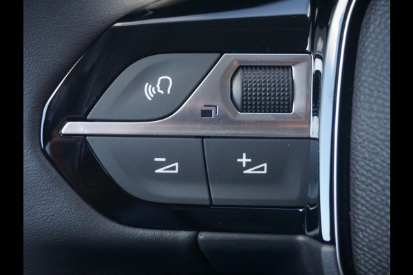 Peugeot 208 1.2 Hybrid 110 e-DCS6 Allure 360 camera