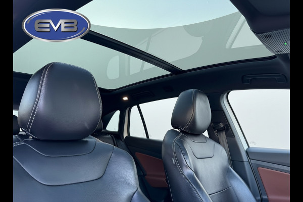 Volkswagen ID.4 Pro MAX 77 kWh, VOL OPTIES, panoramadak, soh 98 %, leder, el bedienbare trekhaak 21 inch, matrix led,, 360 camera