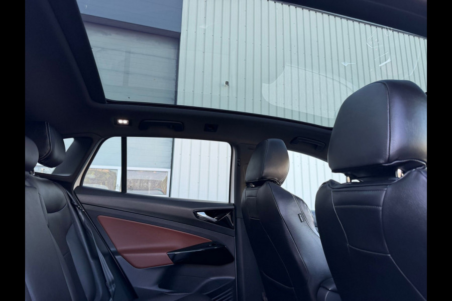 Volkswagen ID.4 Pro MAX 77 kWh, VOL OPTIES, panoramadak, soh 98 %, leder, el bedienbare trekhaak 21 inch, matrix led,, 360 camera