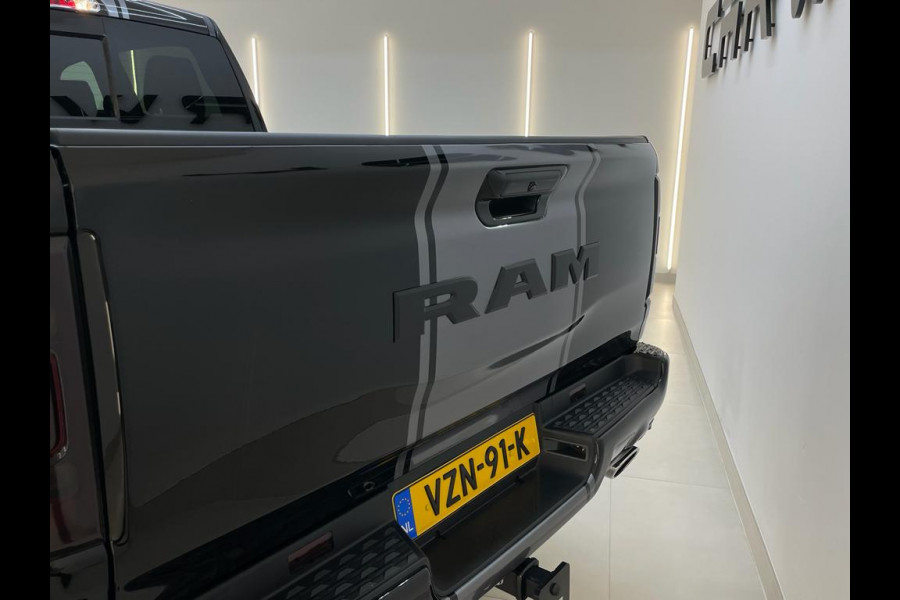 RAM 1500 BJ2024 5.7 V8 4x4 Laramie Night Limited Pack 22inch / PANO / LPG / NL-AUTO
