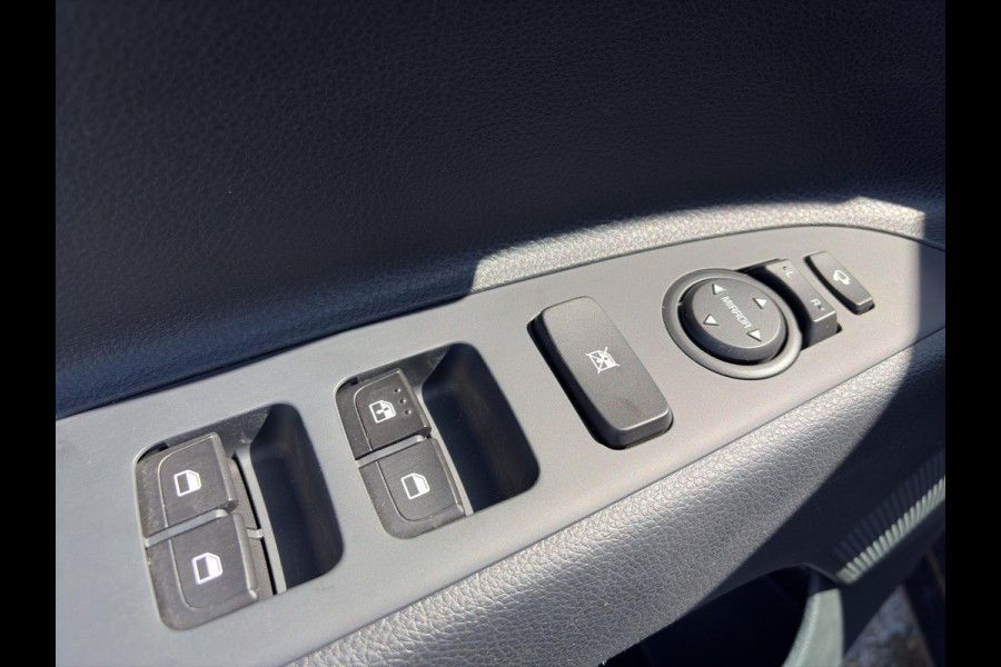 Kia Stonic 1.0 T-GDi MHEV DynamicPlusLine Automaat Stoel- en stuurverwarming | Cruise | Navi | Privacy Glass | Camera |