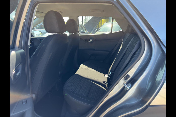 Kia Stonic 1.0 T-GDi MHEV DynamicPlusLine Automaat Stoel- en stuurverwarming | Cruise | Navi | Privacy Glass | Camera |