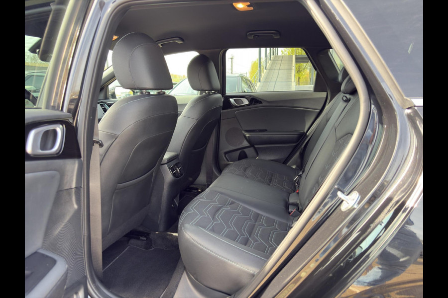 Kia Ceed Sportswagon 1.0 T-GDi Design Edition Stoel- en Stuurverwarming | Cruise Control | Climate Control | Elektr. Achterklep | JBL | Draadloos Opladen |