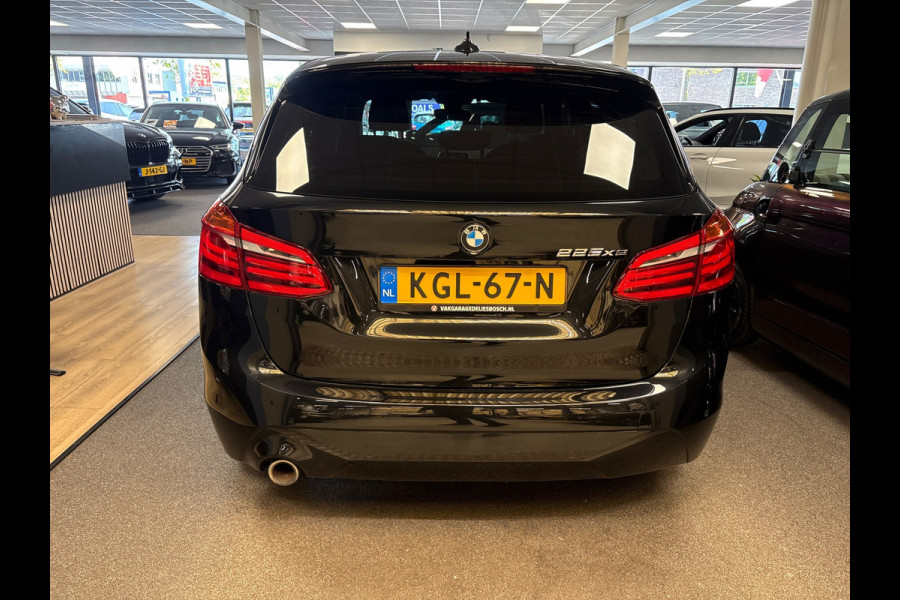 BMW 2 Serie Active Tourer 225xe iPerformance High Executive,pano/navi/camera/stoelverw/elec klep