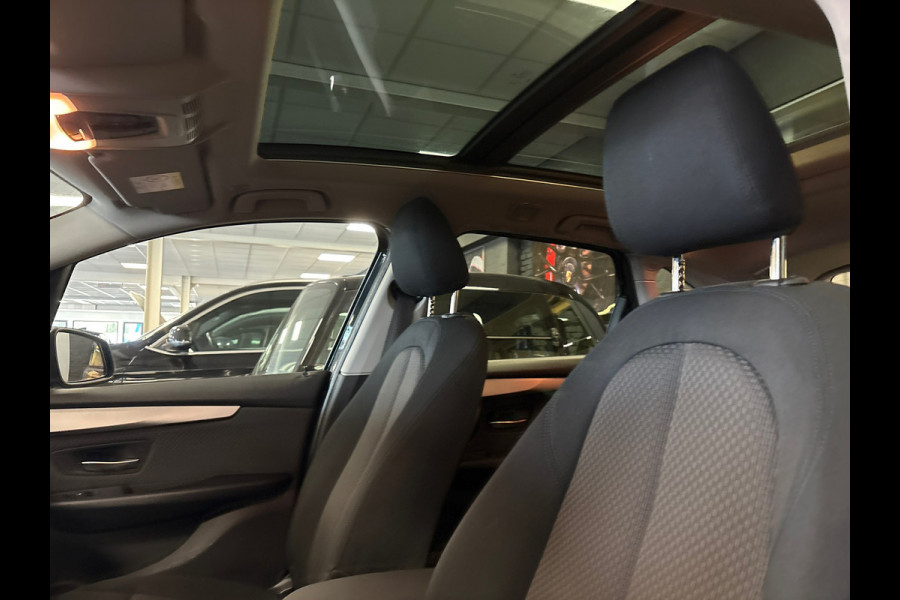 BMW 2 Serie Active Tourer 225xe iPerformance High Executive,pano/navi/camera/stoelverw/elec klep