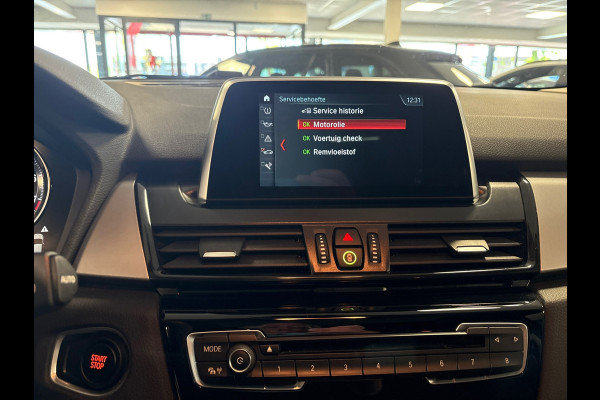 BMW 2 Serie Active Tourer 225xe iPerformance High Executive,pano/navi/camera/stoelverw/elec klep