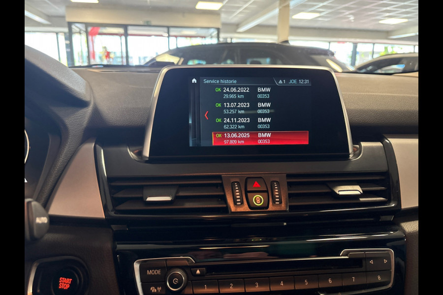 BMW 2 Serie Active Tourer 225xe iPerformance High Executive,pano/navi/camera/stoelverw/elec klep