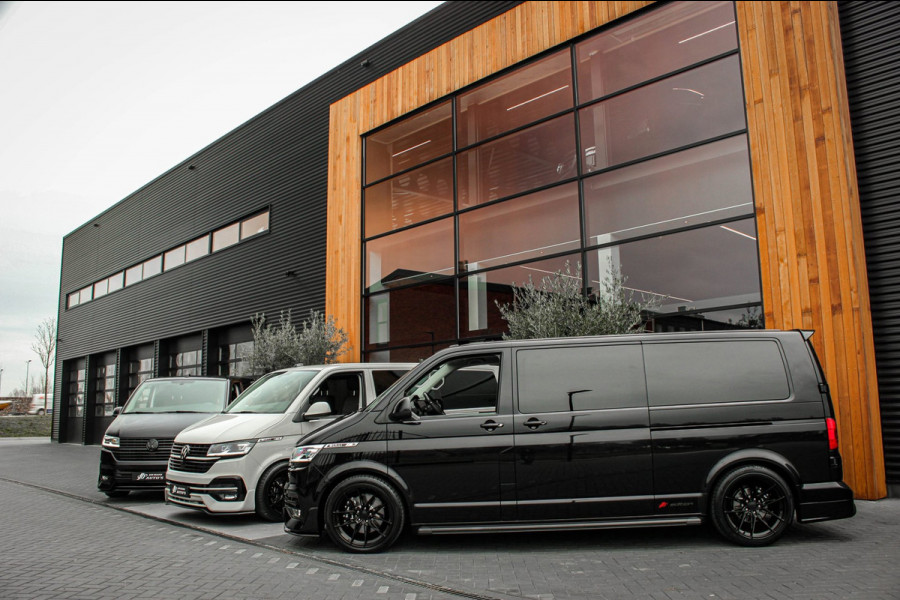 Volkswagen Transporter 2.0 TDI L2H1 BULLI 204PK DC DUBBEL CABINE / ALCANTARE HEMEL / FULL OPTIONS / LEDER / FULL BLACK / APPLE