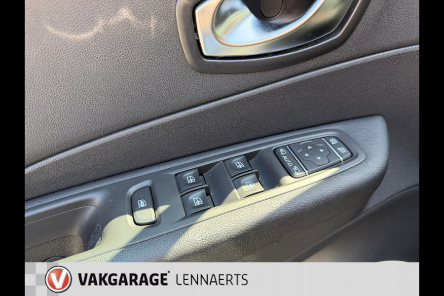 Renault Captur 1.2 TCe Limited Automaat, Rijklaarprijs / 12 Bovag garantie