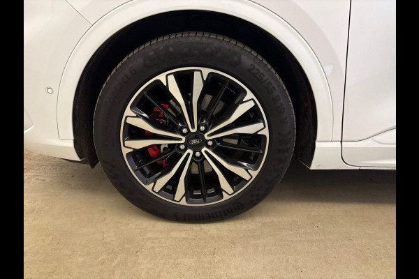 Ford Kuga 2.5 PHEV ST-Line X 225pk Adaptieve Cruise | Panoramadak | Winterpack | Head up Display | Rode Remklauwen | 19 inch velgen