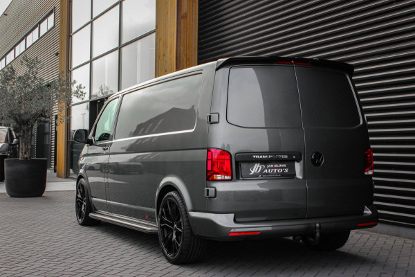 Volkswagen Transporter 2.0 TDI L2H1 150PK JB- EDITION DSG / PDC / VERLAGINGSVEREN / LEDEREN BEKLEDING / FULL / APPLE CARPLAY /NAVI