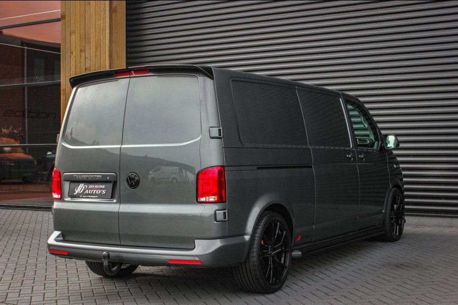 Volkswagen Transporter 2.0 TDI L2H1 150PK JB- EDITION DSG / PDC / VERLAGINGSVEREN / LEDEREN BEKLEDING / FULL / APPLE CARPLAY /NAVI