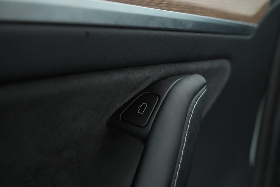 Tesla Model Y Long Range AWD 75 kWh Ruim 500Pk, Panorama, Climate,