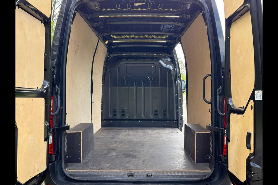 Renault Master T35 2.3 dCi 180 L3H2 Red / Aut / Marge