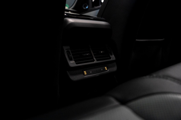 Land Rover Range Rover Evoque 1.5 P270e PHEV AWD Dynamic SE *Panorama / Meridian / Memory / Surround-view / Keyless*