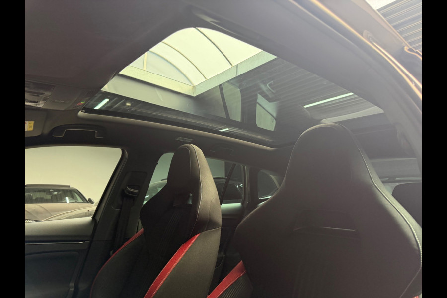 Škoda SCALA 1.5 TSI Business Edition MONTE CARLO|ACC|CRYSTAL LIGHTING|GLAZEN DAK|PDC|